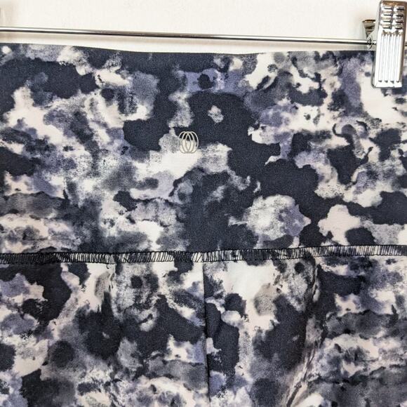 Balance Collection Graystone & Lotus Watercolor Abstract Leggings Size S - Picture 6 of 7